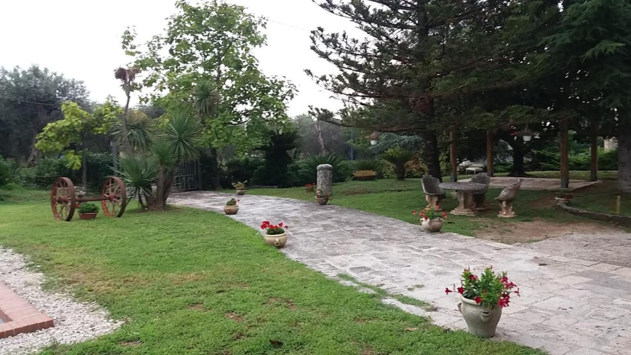 Arcobaleno Campagna Exterior foto